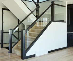 modern-dadoed-glass-railing-1